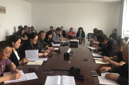 物產(chǎn)配送公司所屬黨支部召開“不忘初心、牢記使命”主題教育專題研討會(huì)